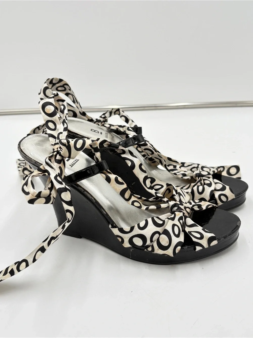 Vintage Y2K Bakers Black White Satin Heels Wedge Sandals Bow Lace Up Size 8.5